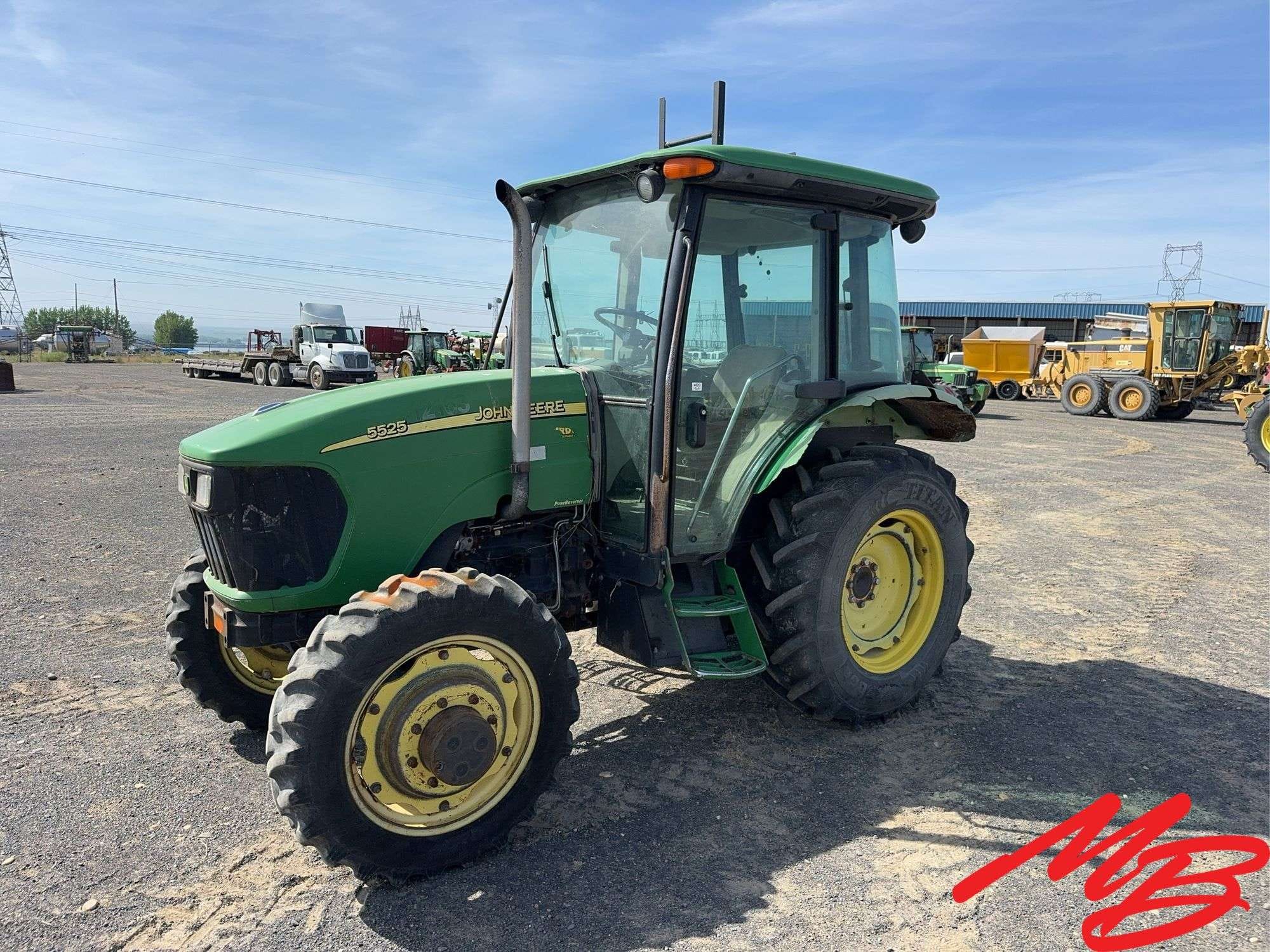 2005 John Deere 5525 Equipment Image0