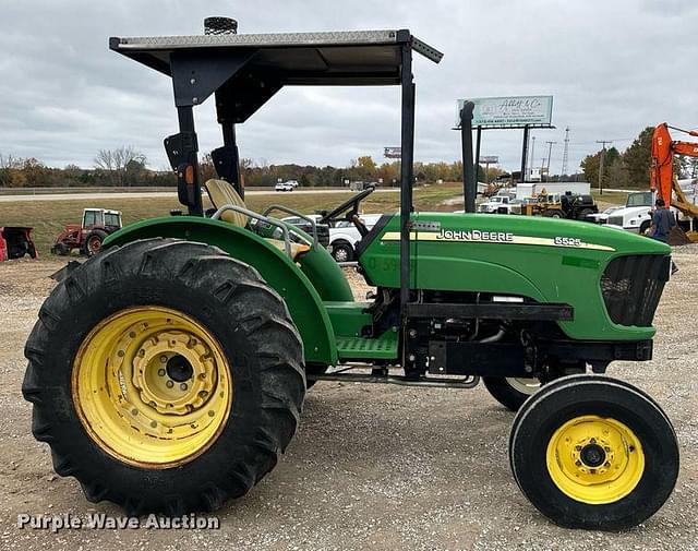 Image of John Deere 5525 equipment image 3