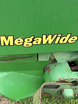 Image of John Deere 567 MegaWide equipment image 2