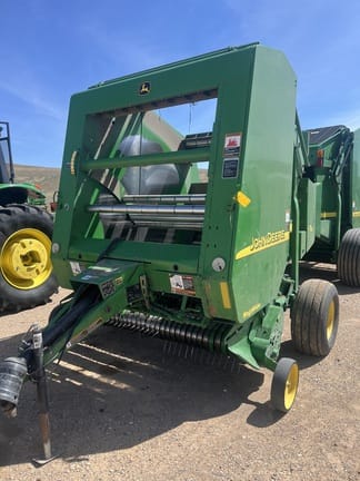 2005 John Deere 567 MegaWide Equipment Image0