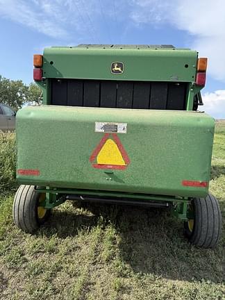Image of John Deere 567 MegaWide equipment image 3