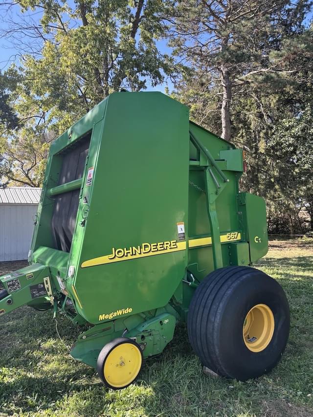 Image of John Deere 567 MegaWide equipment image 4