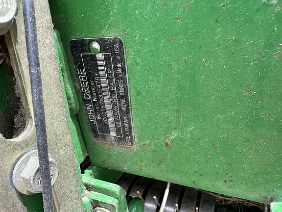 Image of John Deere 567 MegaWide equipment image 1