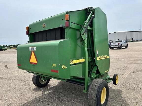 Image of John Deere 567 MegaWide equipment image 3