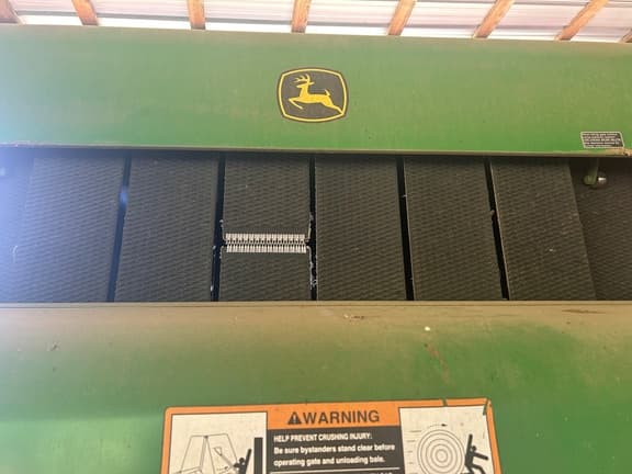 Image of John Deere 567 MegaWide equipment image 2