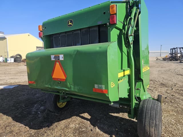 Image of John Deere 567 equipment image 4