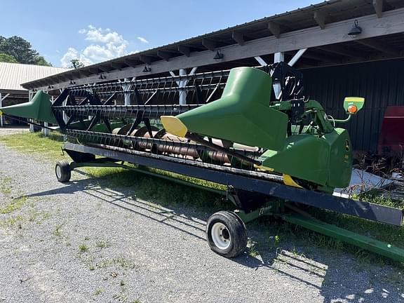 Image of John Deere 618F Primary image