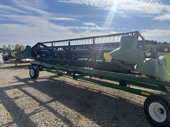 2005 John Deere 620F Equipment Image0