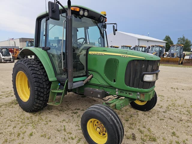 Image of John Deere 6220 equipment image 1