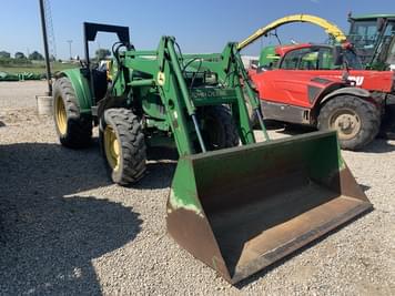 Main image John Deere 6220L