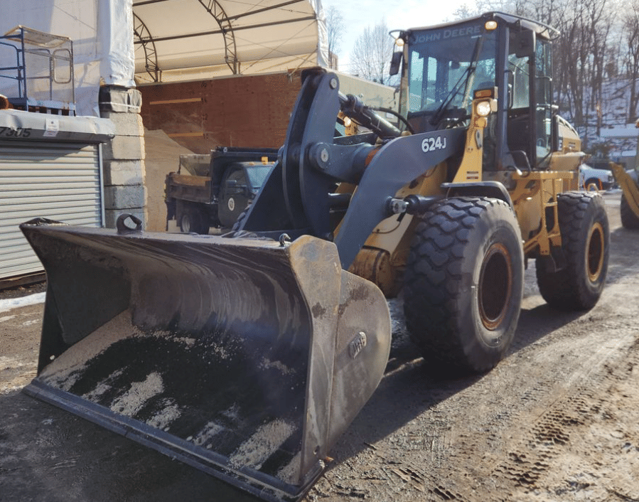 2005 John Deere 624J Equipment Image0