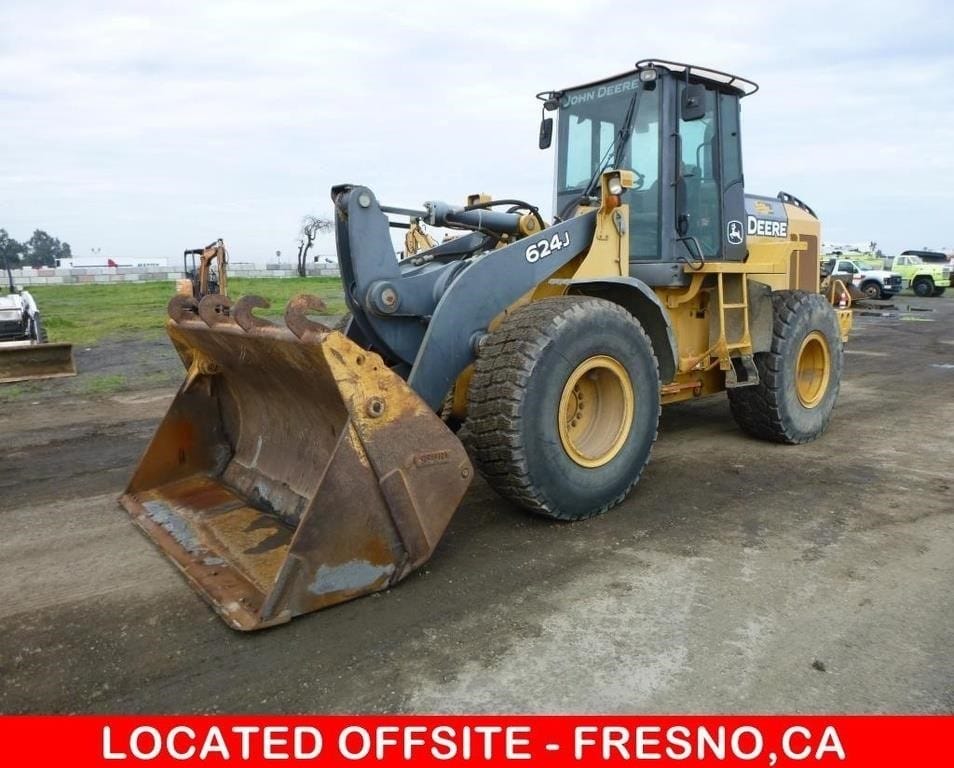 2005 John Deere 624J Equipment Image0