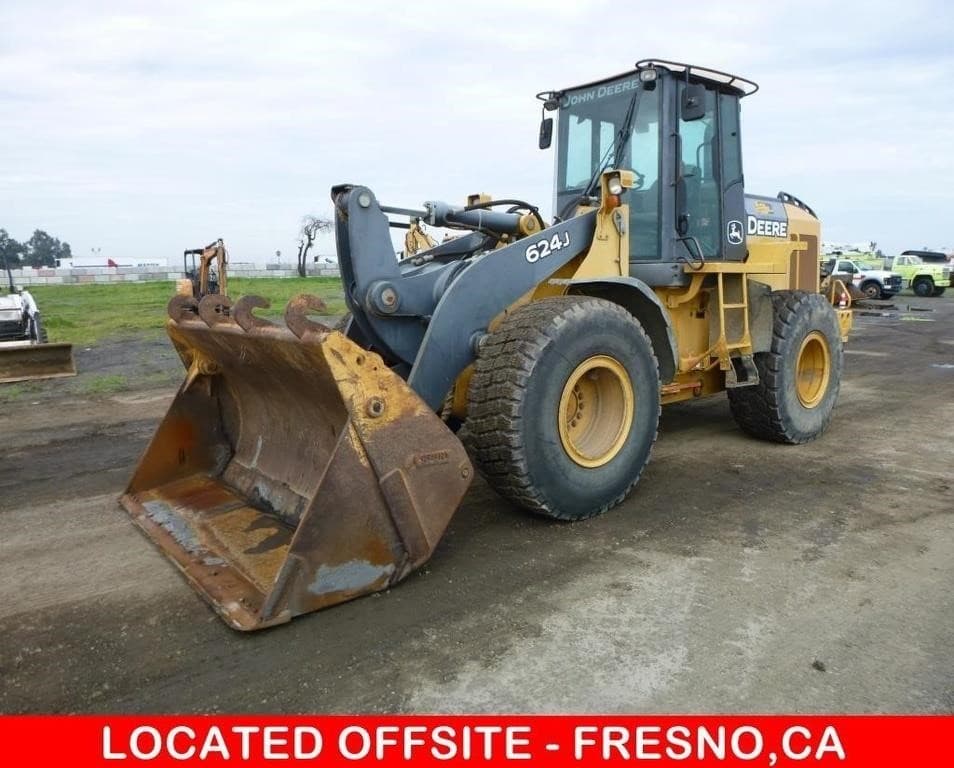 Image of John Deere 624J Primary image
