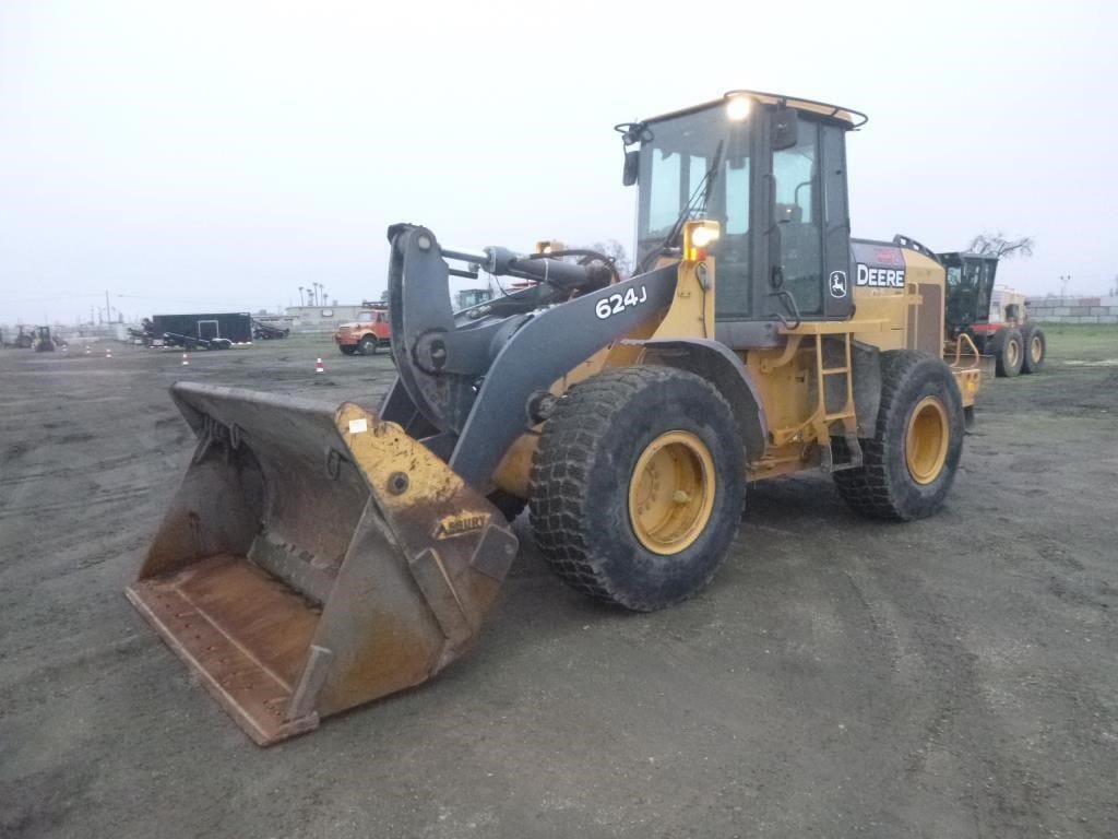 2005 John Deere 624J Equipment Image0
