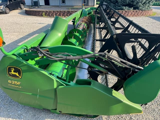 Image of John Deere 625F equipment image 3
