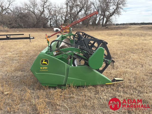 Image of John Deere 625F equipment image 3