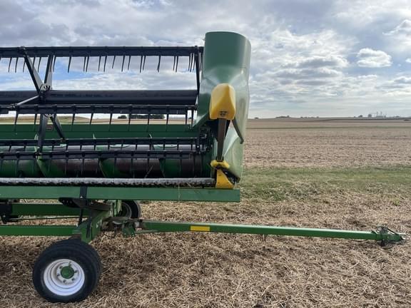 Image of John Deere 630F equipment image 3