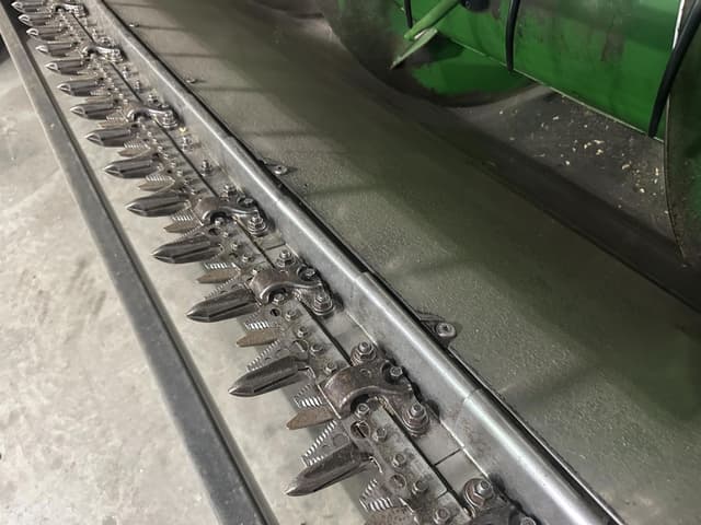 Image of John Deere 630F equipment image 4