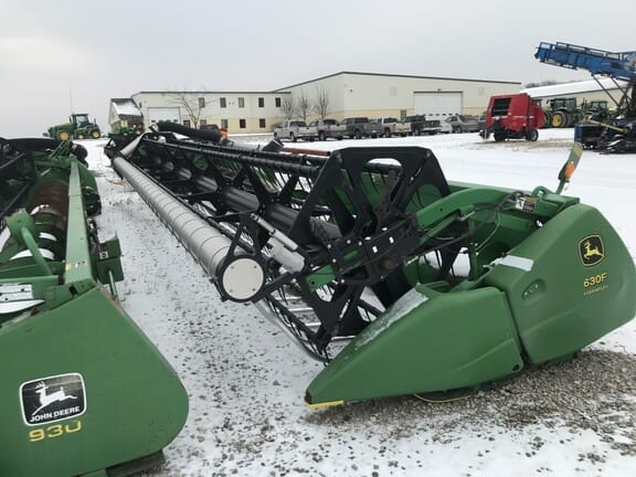 2004 John Deere 630F Equipment Image0