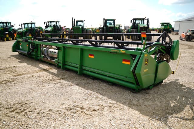 Image of John Deere 630F equipment image 2