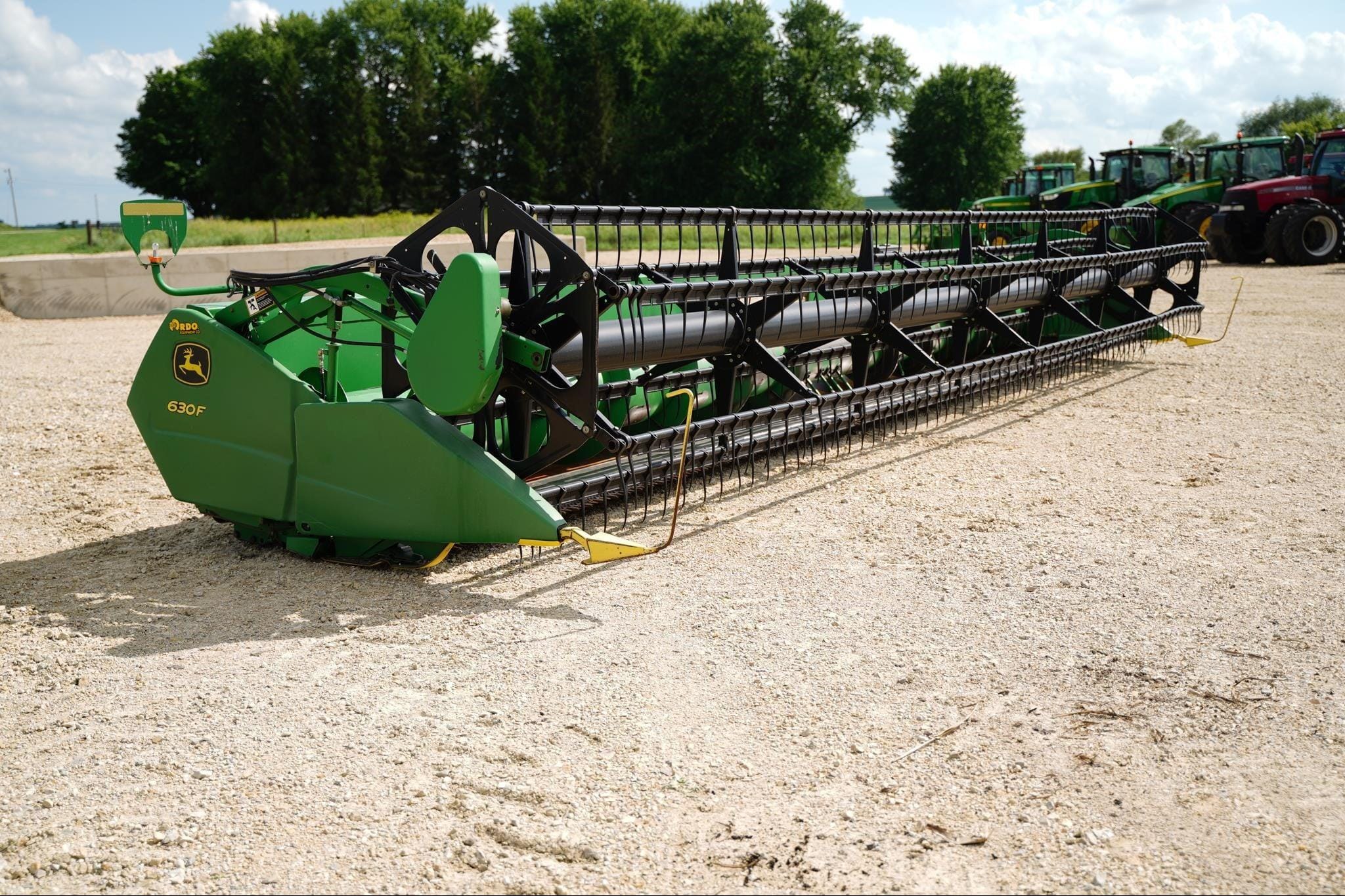 2005 John Deere 630F Equipment Image0