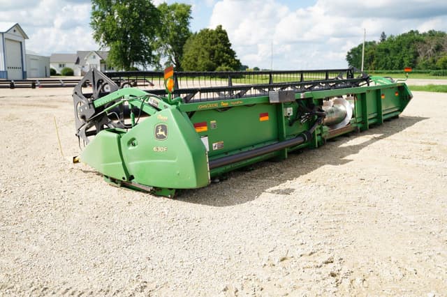 Image of John Deere 630F equipment image 4