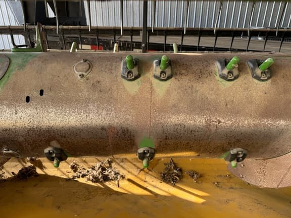 Image of John Deere 630F equipment image 3