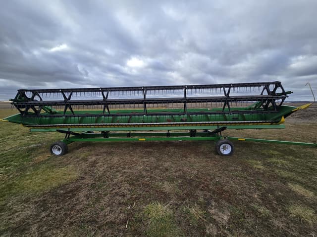 Image of John Deere 630F equipment image 2