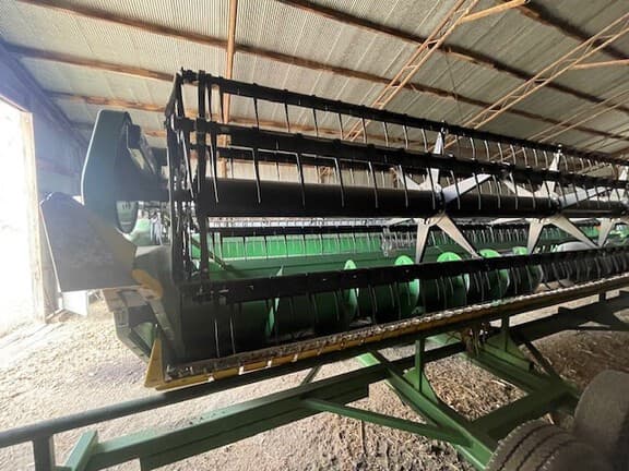 Image of John Deere 630F equipment image 2