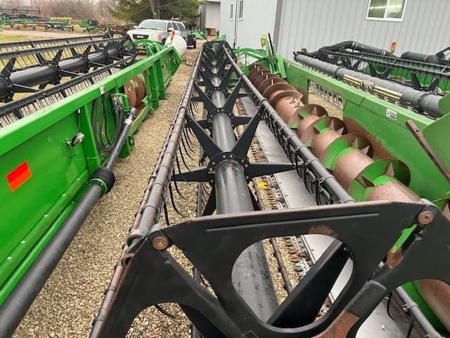 Image of John Deere 630F equipment image 2