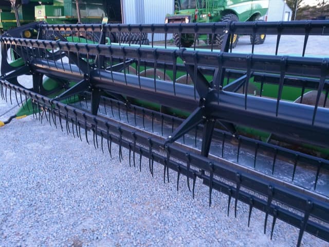 Image of John Deere 630F equipment image 1