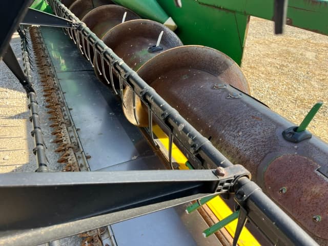 Image of John Deere 630F equipment image 3