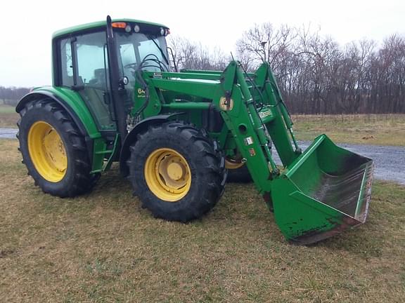 Image of John Deere 6320 equipment image 1