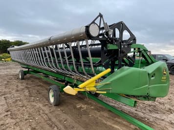 Main image John Deere 635F