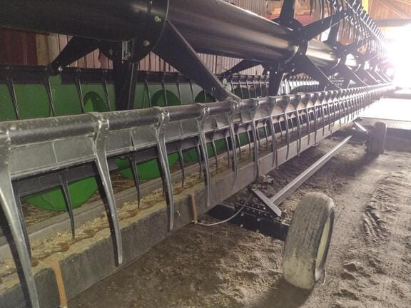 Main image John Deere 635F