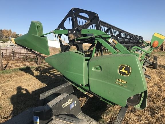 Main image John Deere 635F