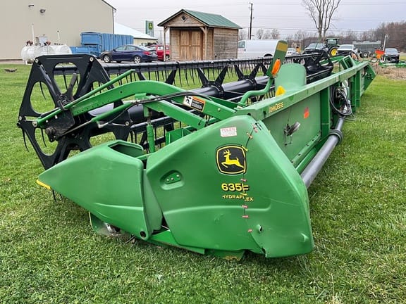 Main image John Deere 635F