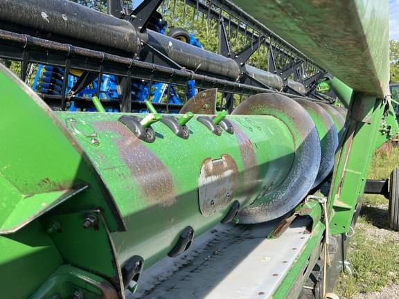 Image of John Deere 635F equipment image 2