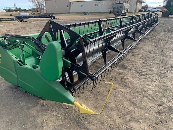 Main image John Deere 635F