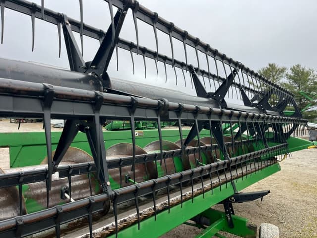 Image of John Deere 635F equipment image 1