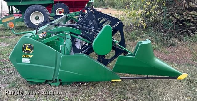 Image of John Deere 635F equipment image 3