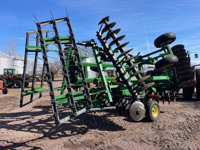 Image of John Deere 637 equipment image 3