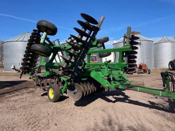 Main image John Deere 637