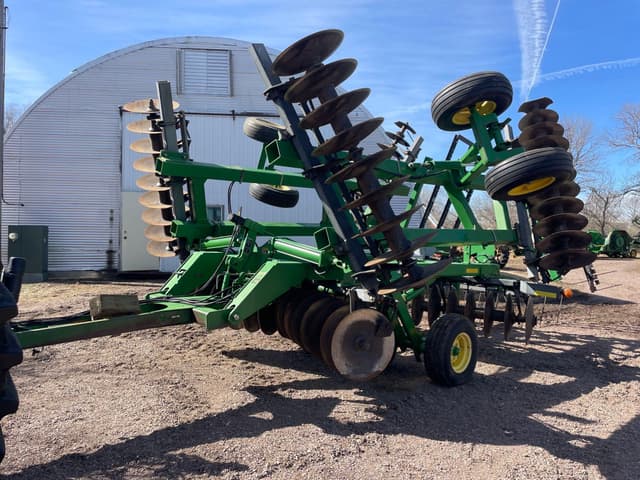 Image of John Deere 637 equipment image 1