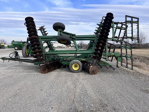 Image of John Deere 637 equipment image 4