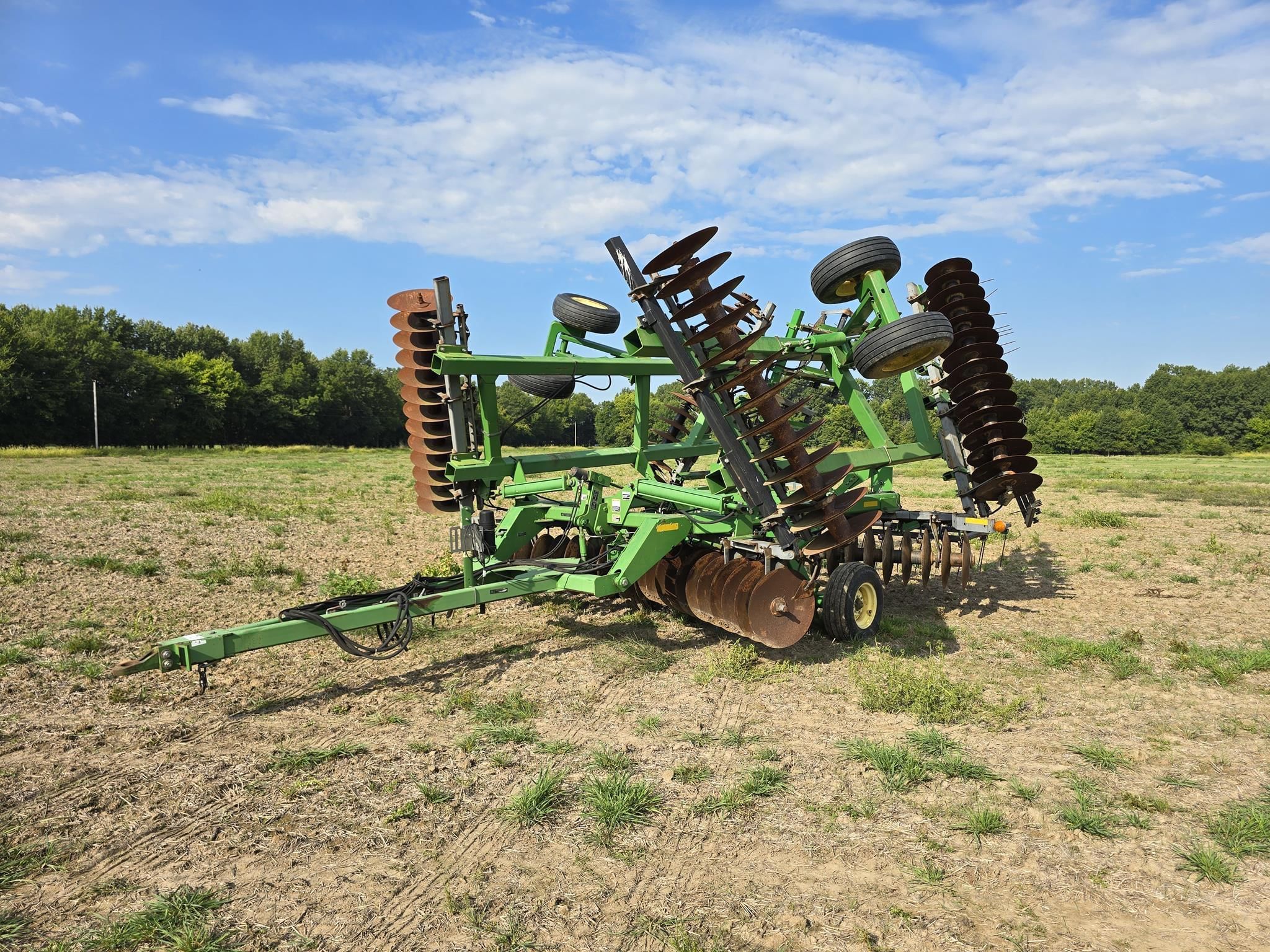 2005 John Deere 637 Equipment Image0