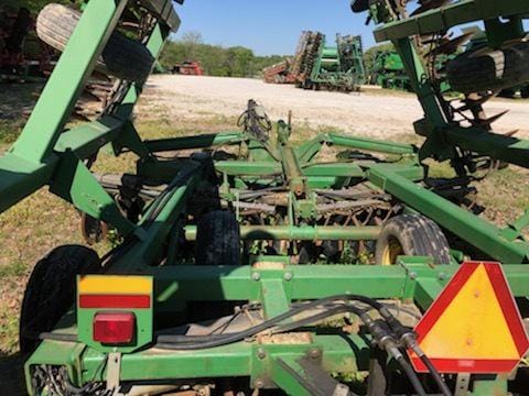 Main image John Deere 637