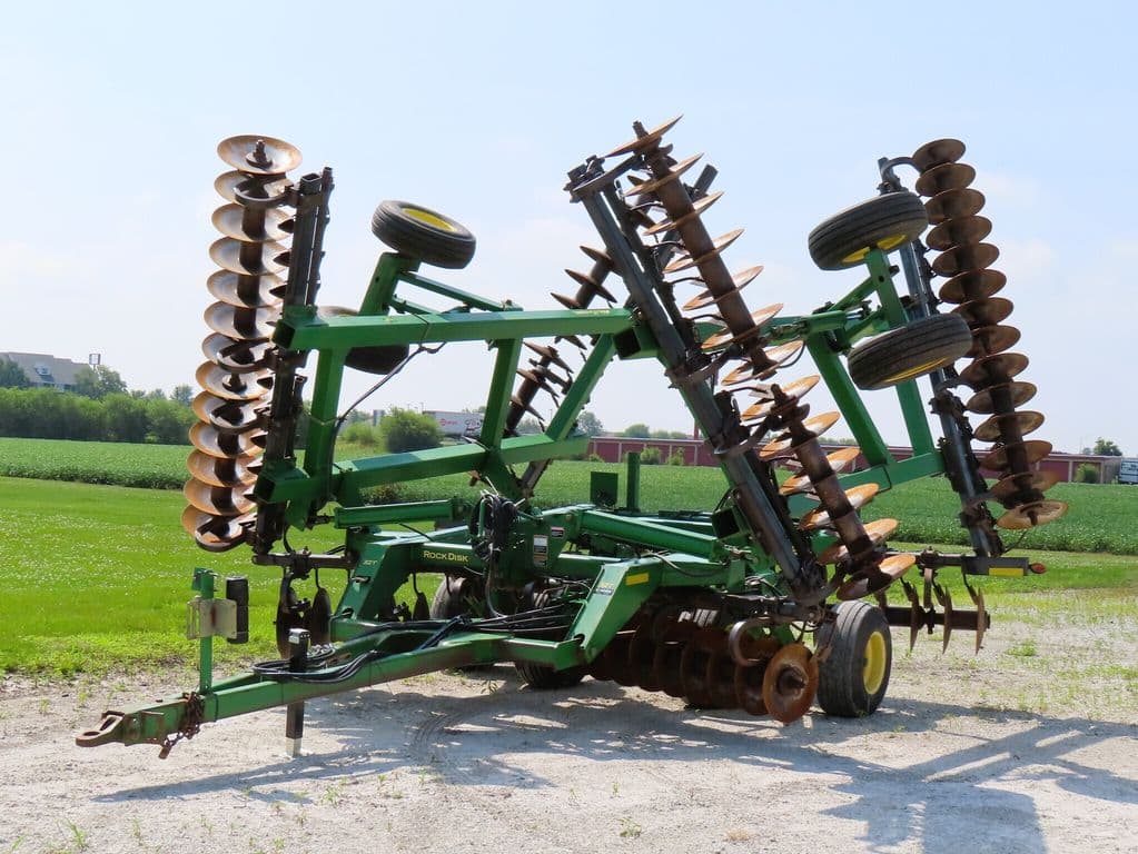 Image of John Deere 637 Primary image