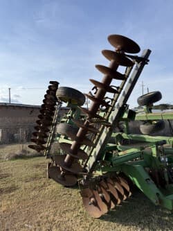 Image of John Deere 637 equipment image 3