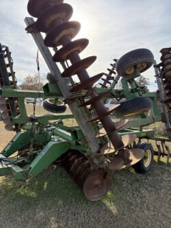 2005 John Deere 637 Equipment Image0